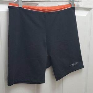 🌻 3 / $ 20 Champion Athletic Shorts in Black and Orange